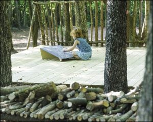 Children Engaged in Forest Play at Stonebrook Learning Center in Murfreesboro TN