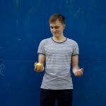 One ball toss technique for juggling