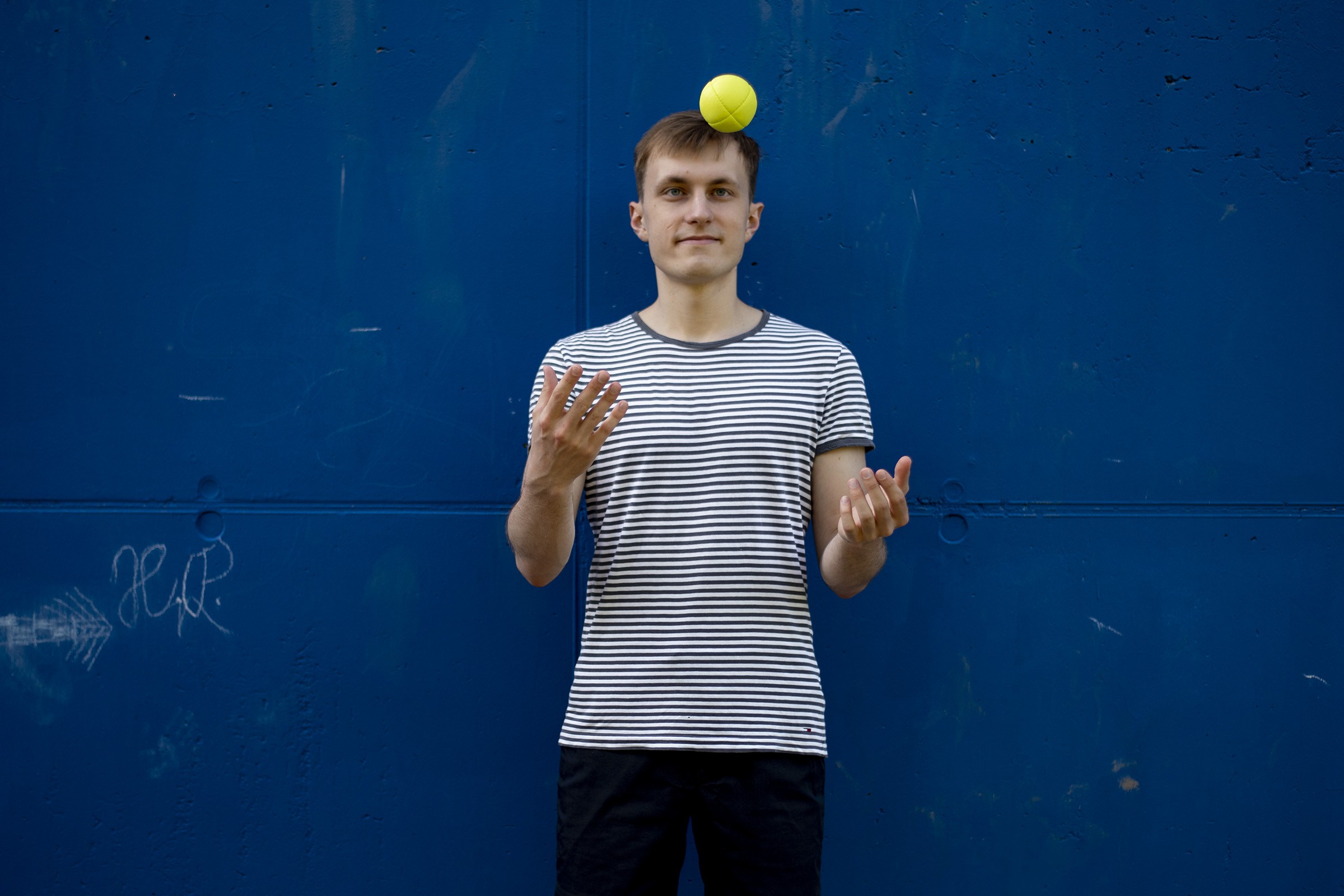 Correct juggling throwing technique