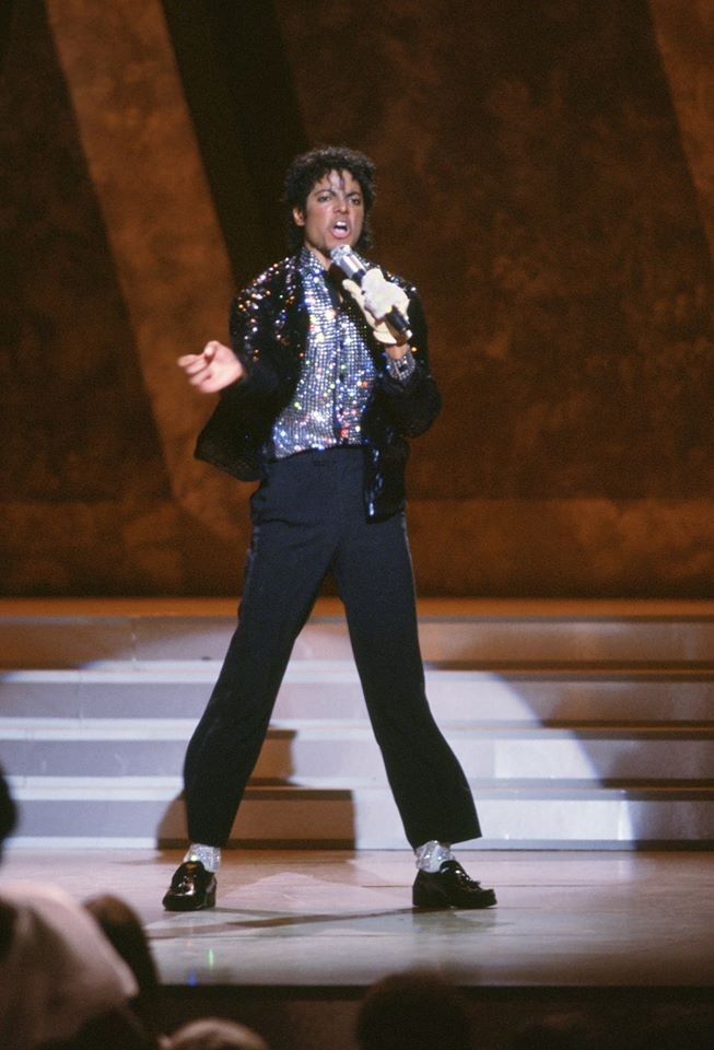 Michael Jackson performing live