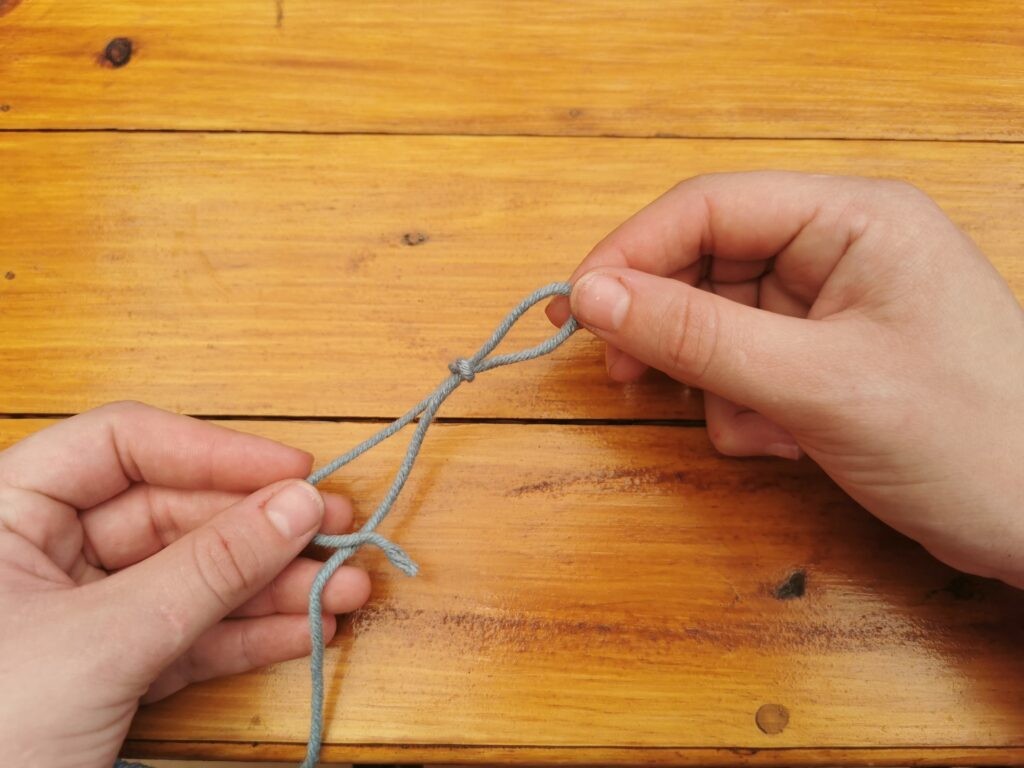 Tighten the knot