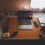Woman learning chinese online